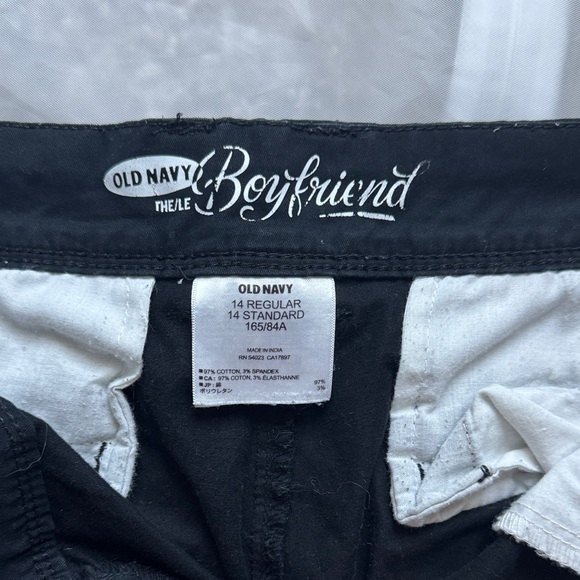 Old Navy Women’s  Black Khakis - Boyfriend Fit - Picture 2 of 7